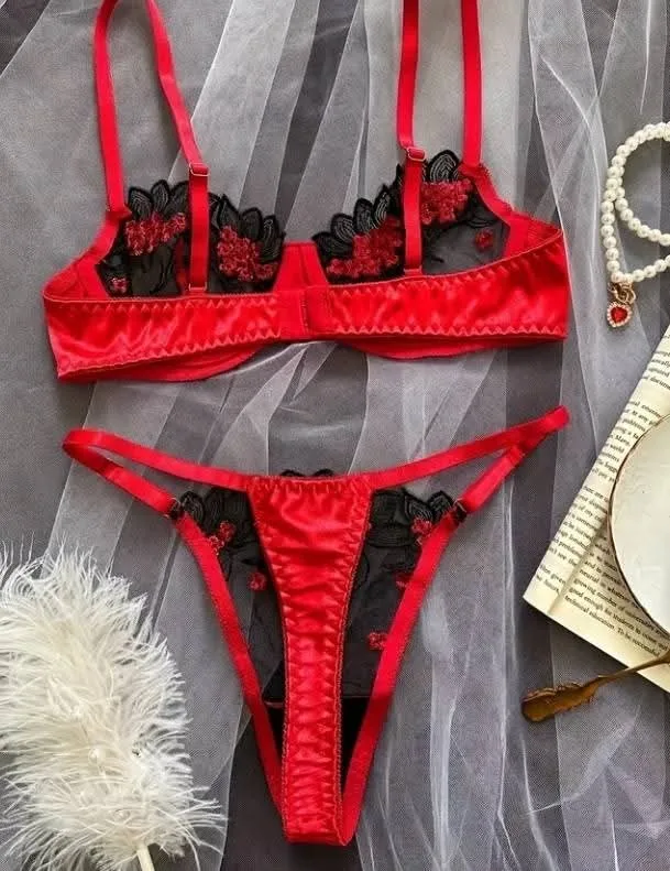 Ensemble Satin Rouge et Noir - vue 1